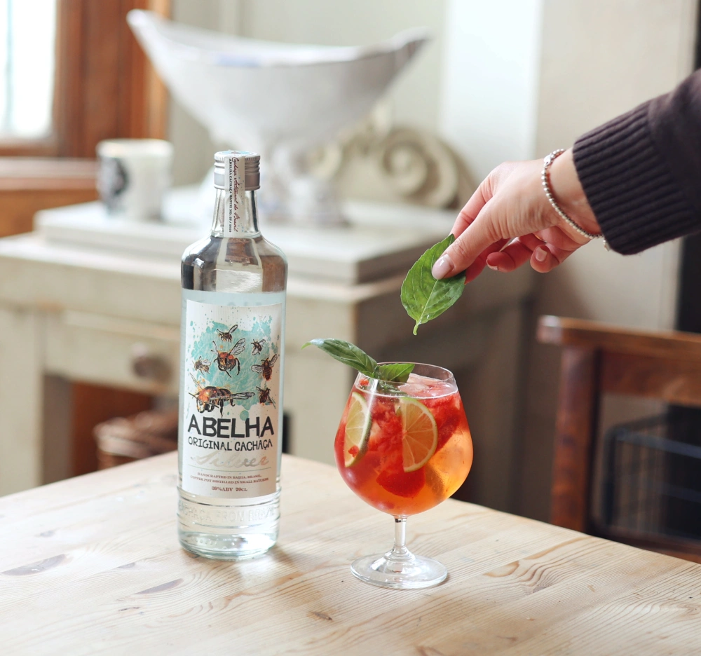 abelha original cachaca store